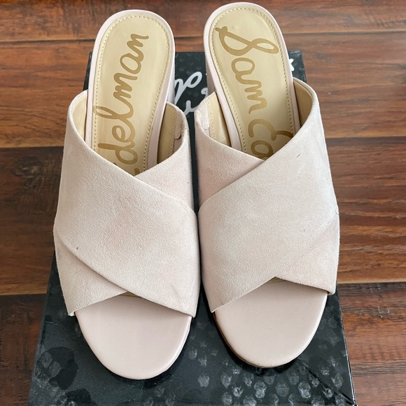 Blush slip on sandals - Picture 1 of 4